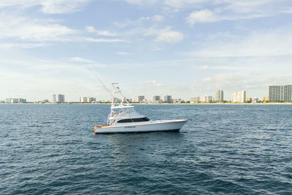 HT HOOK 72ft Merritt Yacht For Sale