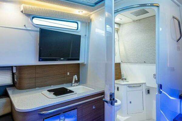 Boston Whaler Outrage Yacht For Sale