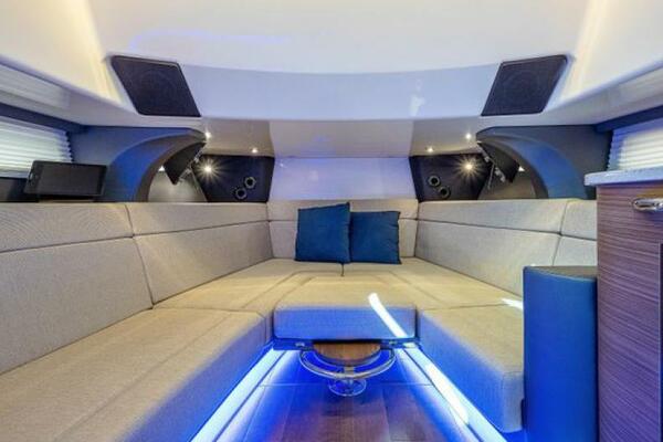 AJ 42ft Boston Whaler Yacht For Sale