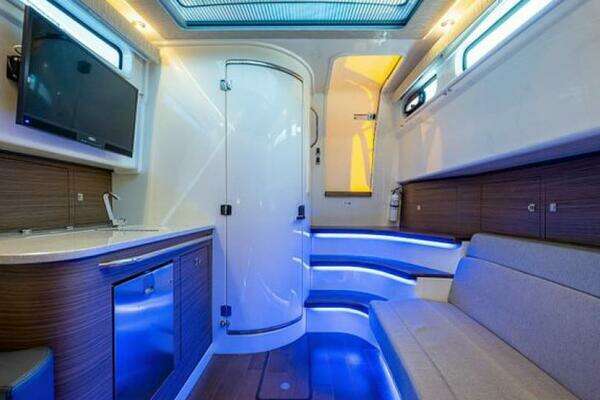 Boston Whaler Outrage Yacht For Sale