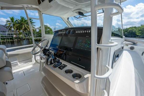AJ 42ft Boston Whaler Yacht For Sale