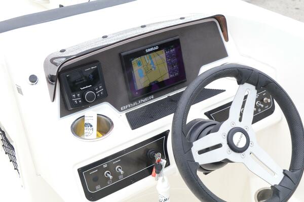 22ft Bayliner Yacht For Sale