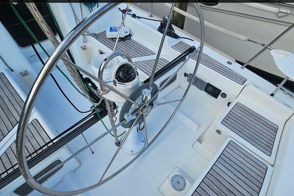 36ft Beneteau Yacht For Sale