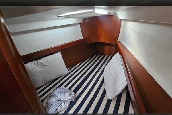 36ft Beneteau Yacht For Sale