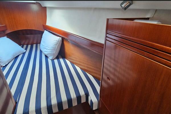 36ft Beneteau Yacht For Sale