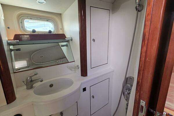 Oyster 485 Yacht For Sale