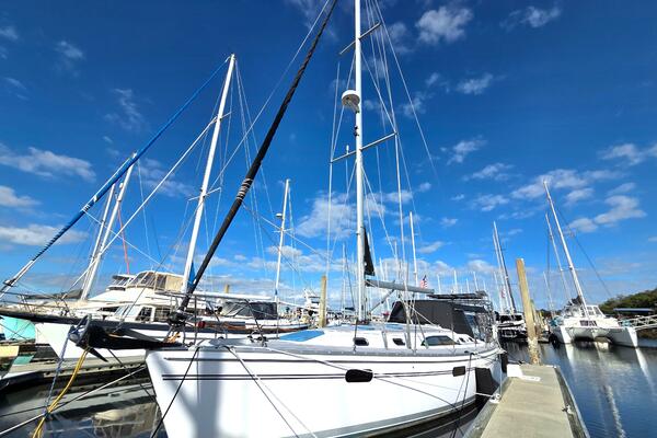 Here  amp  Now 44ft Catalina Yacht For Sale