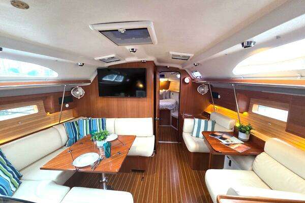 Catalina 445 Yacht For Sale