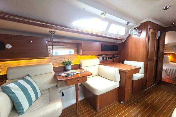 Catalina 445 Yacht For Sale