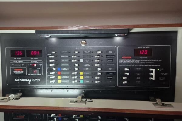 Here  amp  Now 44ft Catalina Yacht For Sale