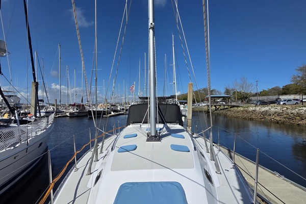 Here  amp  Now 44ft Catalina Yacht For Sale
