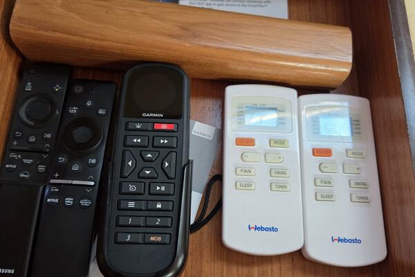 Here  amp  Now 44ft Catalina Yacht For Sale