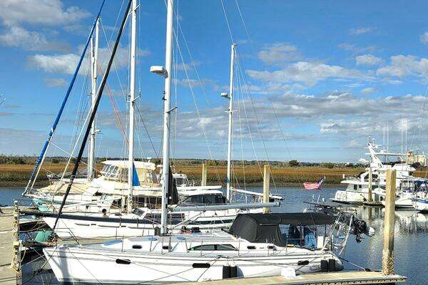 Catalina 445 Yacht For Sale