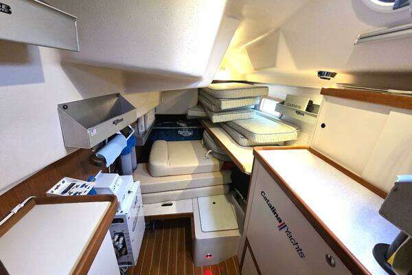Catalina 445 Yacht For Sale