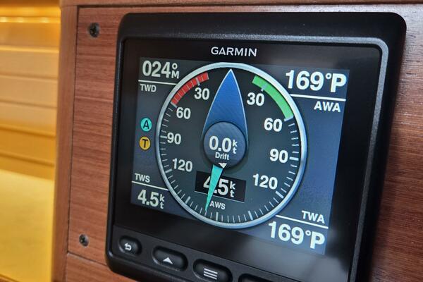 Here  amp  Now 44ft Catalina Yacht For Sale