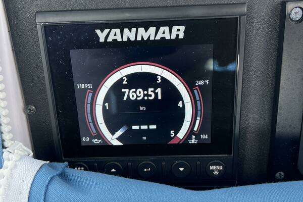 Catalina 445 Yacht For Sale