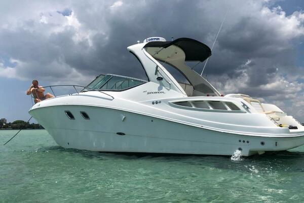 33ft Sea Ray Yacht For Sale