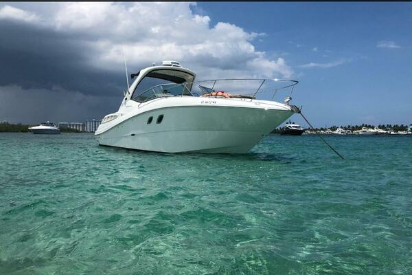 33ft Sea Ray Yacht For Sale