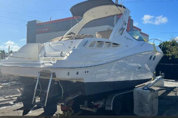 33ft Sea Ray Yacht For Sale