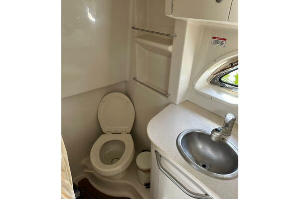 33ft Sea Ray Yacht For Sale