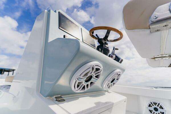 2026 Broadwater Boatworks 25