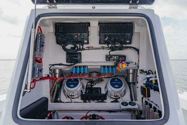 2026 Broadwater Boatworks 25