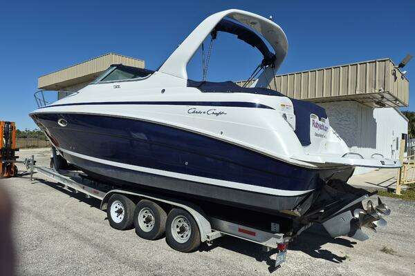 Photo of the 2003 Chris-Craft 328 Express Cruiser