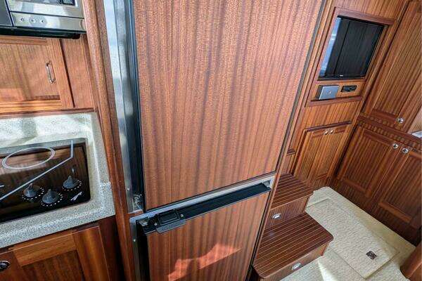 2015 American Tug 43