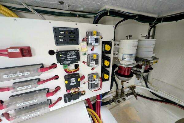 2015 American Tug 43