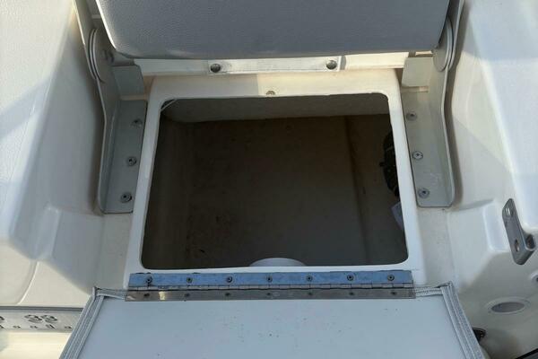 24ft Pathfinder Yacht For Sale