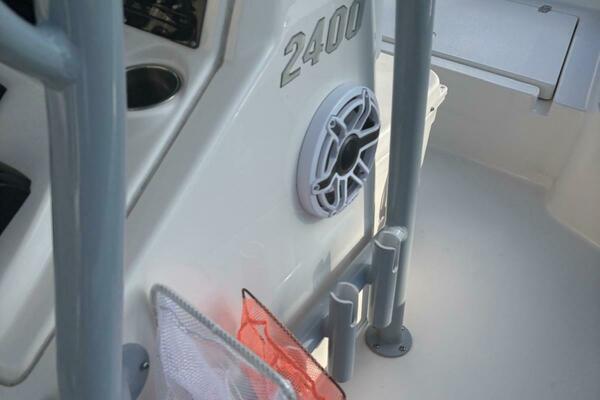 24ft Pathfinder Yacht For Sale