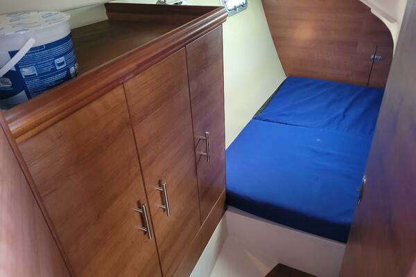 33ft Hunter Yacht For Sale