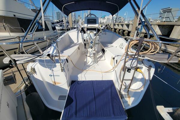 33ft Hunter Yacht For Sale