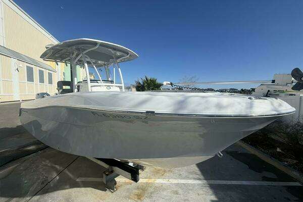 Photo of the 2021 Aquasport 2500 Center Console "NautiGator"