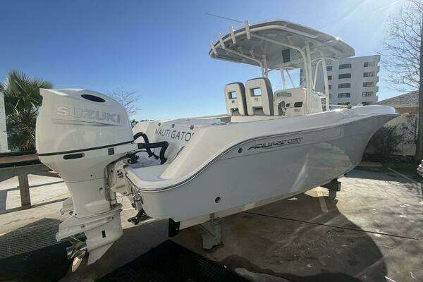 Photo of the 2021 Aquasport 2500 Center Console "NautiGator"