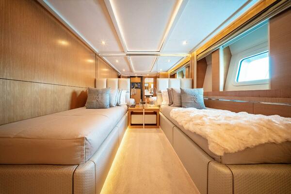 DB9 171ft Palmer Johnson