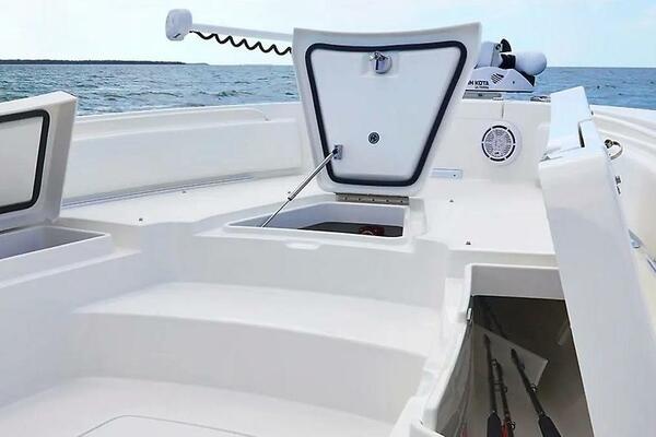 26ft Regulator Yacht For Sale