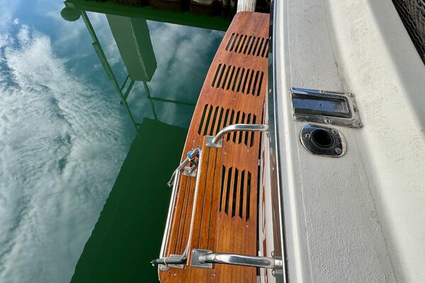 34ft Silverton Yacht For Sale