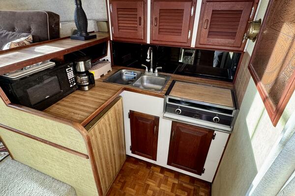 34ft Silverton Yacht For Sale