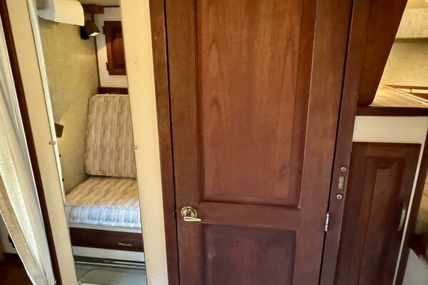 34ft Silverton Yacht For Sale