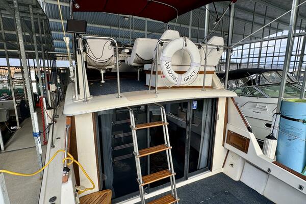 34ft Silverton Yacht For Sale