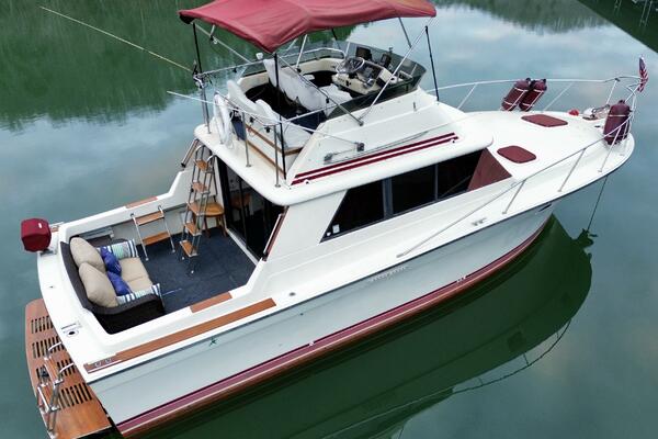 34ft Silverton Yacht For Sale