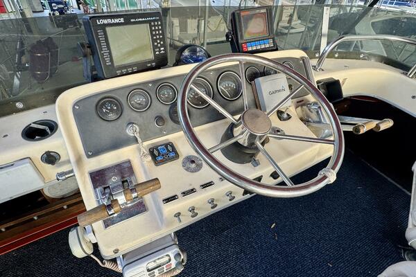 34ft Silverton Yacht For Sale