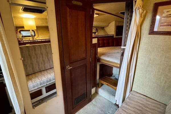 34ft Silverton Yacht For Sale