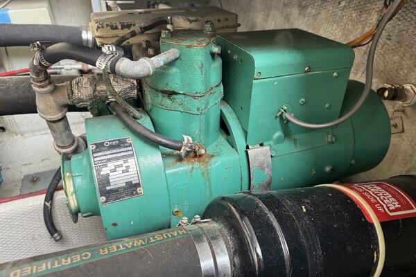 34ft Silverton Yacht For Sale