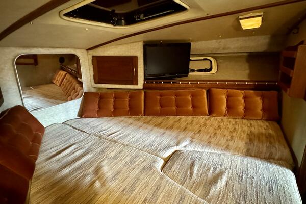 34ft Silverton Yacht For Sale