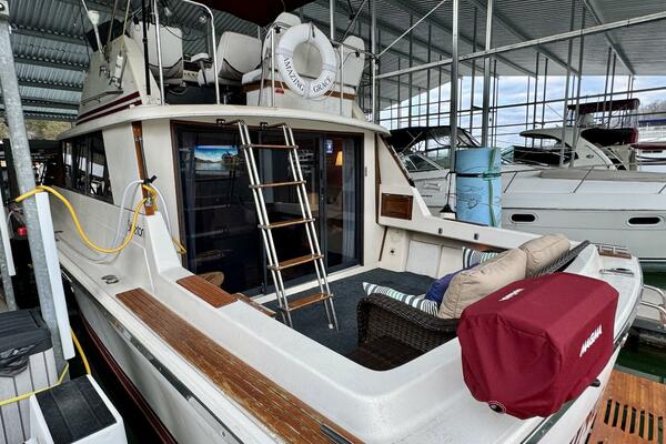 34ft Silverton Yacht For Sale