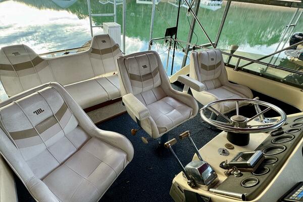 34ft Silverton Yacht For Sale