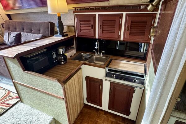 34ft Silverton Yacht For Sale