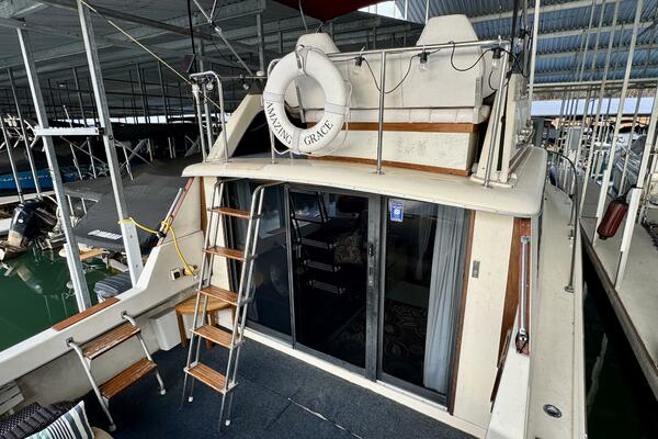 34ft Silverton Yacht For Sale